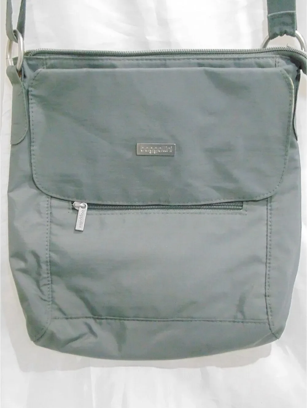 Baggallini Out & About Gray Crossbody Travel Shoulder Bag Purse w/Silver Accents